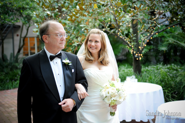 Best Courtyard Lake Lucerne - IW Phillips House Wedding Photos - Sandra Johnson (SJFoto.com)